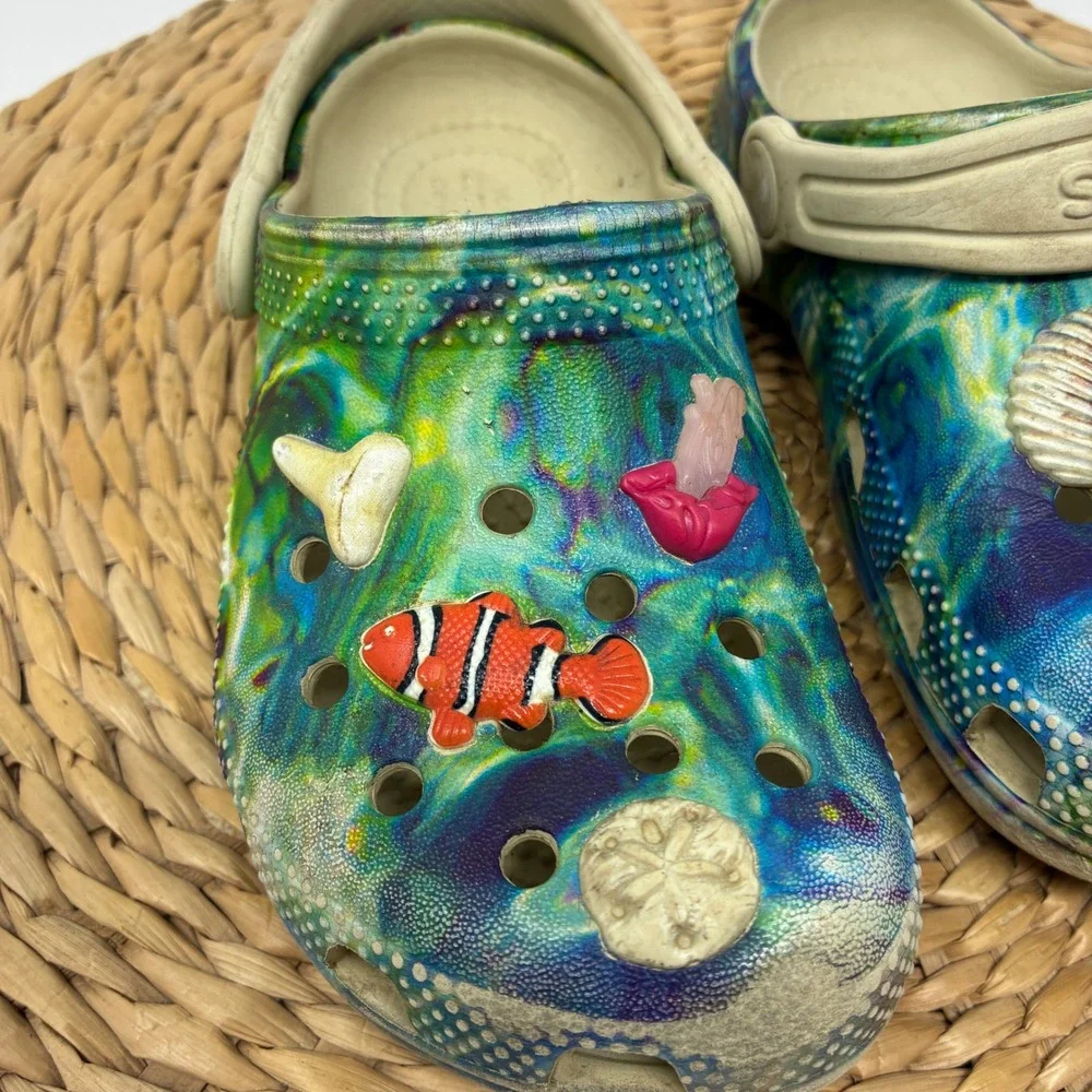 Crocs Kids Size C10 Ocean Sea Life Tie Dye Clogs Slip On Water Shoes Jibbitz